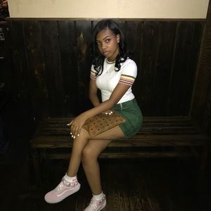 Meet your Posher, Sarai